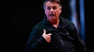 Ex-presidente Jair Bolsonaro foi alvo de operação da PF nesta sexta-feira (18)