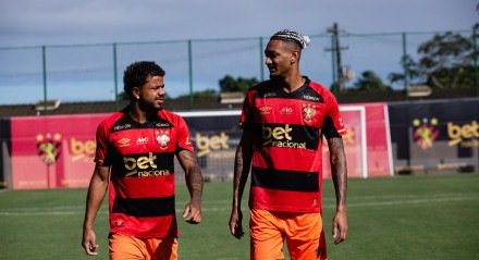 Kévyson e Derek Lacerda, jogadores do Sport