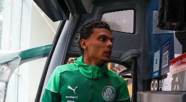 Verdão agora receberá 80% de uma possível venda do atleta. O clube segue analisando propostas para chegar aos 30 milhões de euros fixos.