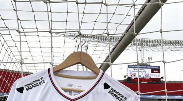 Tricolor divulgou relatório médico do atleta na tarde desta sexta-feira (18). O retorno dele aos gramados só deve acontecer em 6 de agosto.