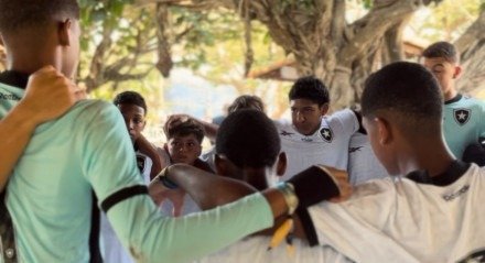 A equipe sub-13 da SAF Botafogo vence Juventus Chile e tem 100% de aproveitamento no campeonato
