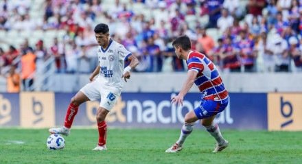 Com um gol em cada tempo, o Laion fez um jogo movimentado com o Esquadrão de Aço na Arena Castelão, neste sábado (19), pelo Brasileirão.