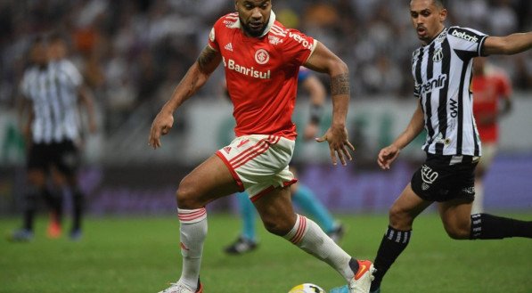 Equipes se enfrentam no Beira-Rio em jogo decisivo pela 15ª rodada do Brasileirão 2025, buscando pontos essenciais na tabela