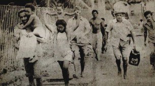 O fotojornalista Pedro Luiz guarda imagens do povo tentando fugir da cidade, sem destino, junto com a família e alguns pertences, com medo da água de Tapacurá
