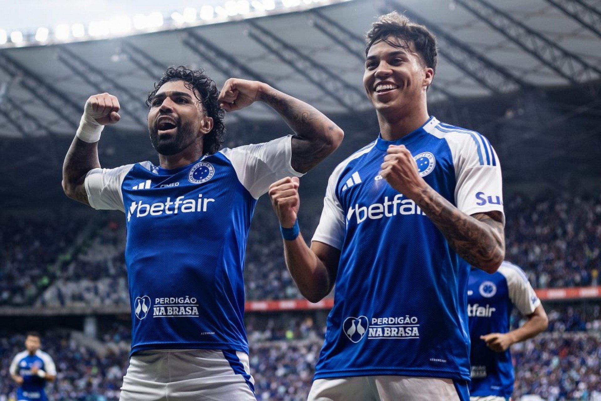 Com show de dupla de ataque Cruzeiro goleia Juventude e segue na liderança do Brasileirão