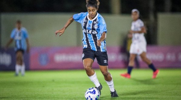 Clube gaúcho permanecerá com percentual dos direitos da atleta