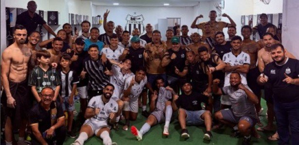 Central empata no fim e toma liderança do Santa Cruz