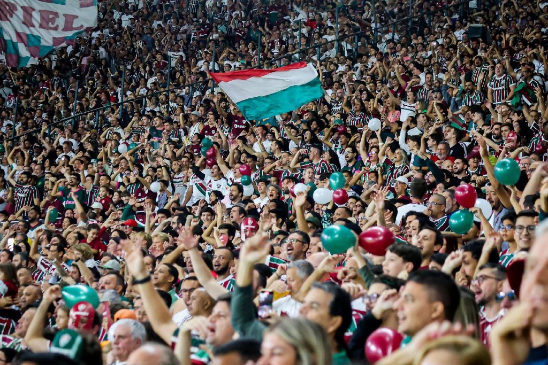 O clube tantas vezes campeão: Fluminense sai vitorioso na IberCup em todas as gerações participantes