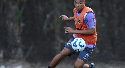O colombiano poderá estrear no  próximo final de semana