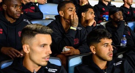 Clube alemão está em excursão no Rio de Janeiro, e acompanhou a vitória do Flamengo sobre o Fluminense por 1 a 0, neste domingo, no Maracanã.