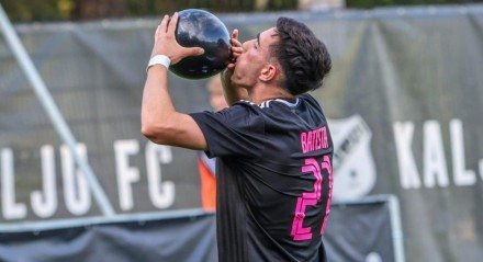 Feito aconteceu na vitória do Nõmme Kalju por 6 a 2 sobre o Kalev, em partida válida pela Premium Liiga, a primeira divisão do futebol local