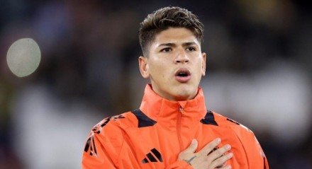 Após um mês de negociações, os clubes enfim chegaram a um acerto relacionado ao valor da transferência, cerca de R$71 milhões, mas ainda restam detalhes a serem negociados.