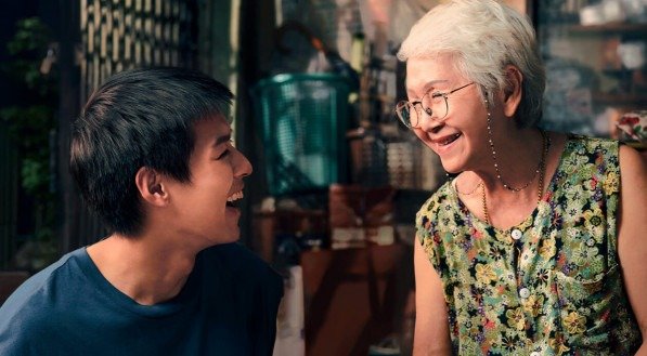 Filme "Como Ganhar Milhões Antes Que a Vovó Morra"