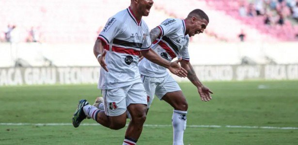 Santa Cruz será mandante na Arena de Pernambuco após mais de três anos; relembre