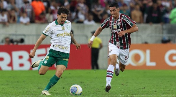 Fluminense e Palmeiras se enfretam nesta noite em cenários opostos