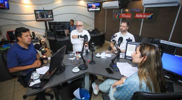 Debate na Rádio Jornal abordou a PEC da Segurança Pública
