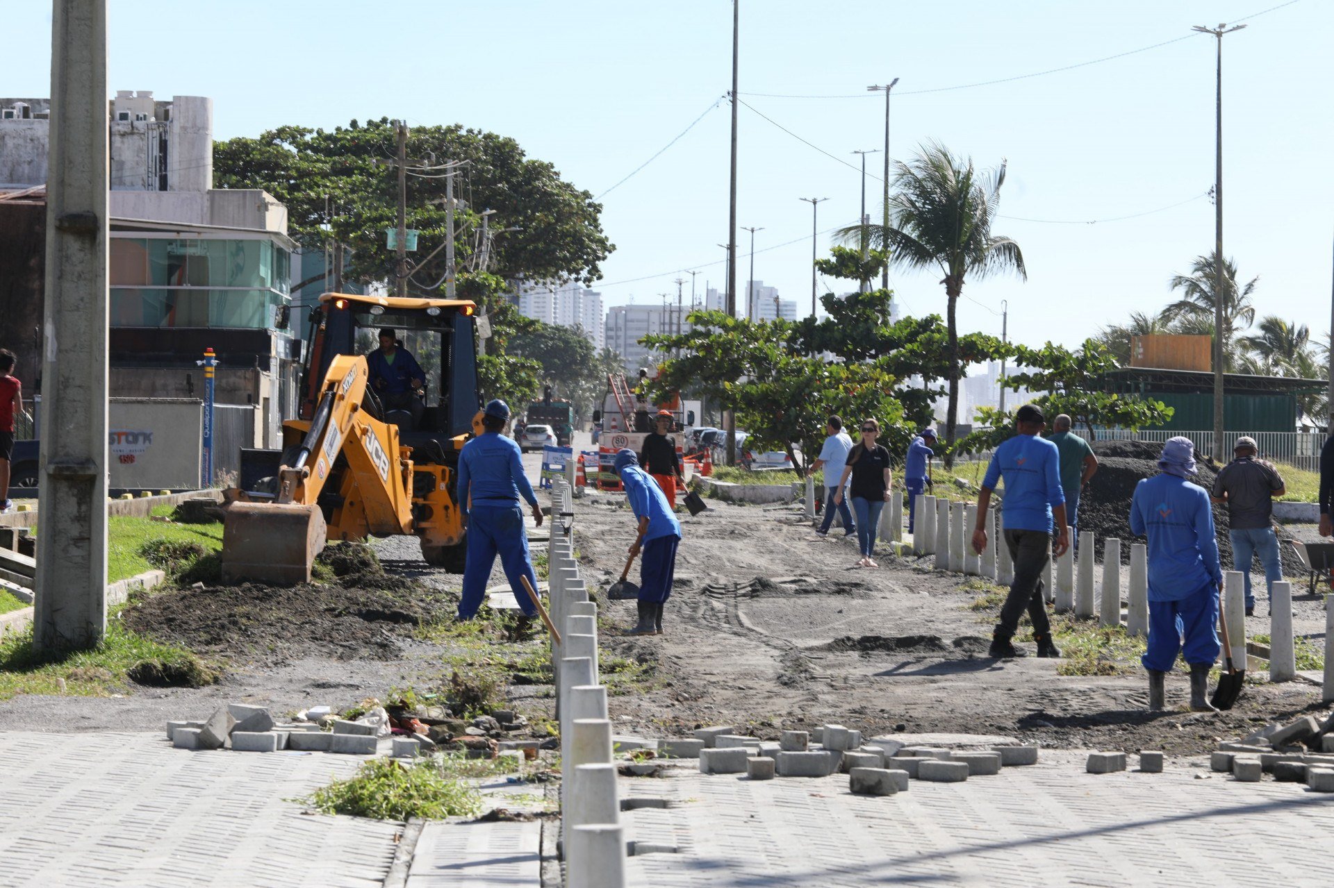 Orla de Piedade: obra iniciada em 2022 é retomada após paralisação e atrasos