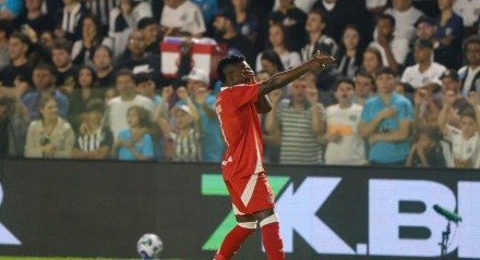 Colorado chega a três jogos invicto e briga na parte de cima da tabela