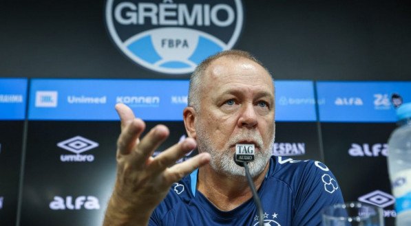 Atacante chegaria ao Tricolor com a ajuda do empresário Marcelo Marques. Considerado "reforço de peso", o jogador já atuou em outras equipes do Brasil.