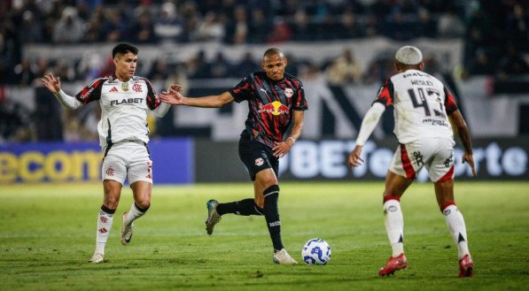 O Braga perdeu do Flamengo de virada nesta última quarta-feira, 23, em Bragança Paulista.