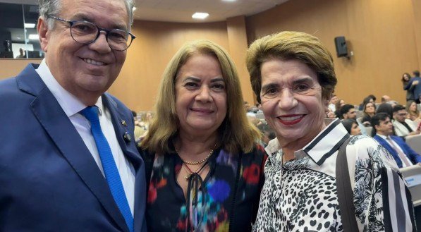 Antônio e Suely Moraes e Teresa Duere, em evento da procuradoria geral de Justiça