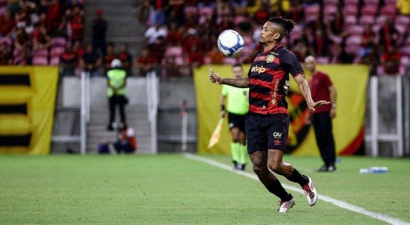 Dalbert, lateral-esquerdo do Sport