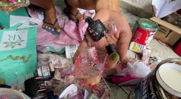 Mulher empoderada tem estúdio de unhas destruído por ex por ciúmes e busca forças para recomeçar