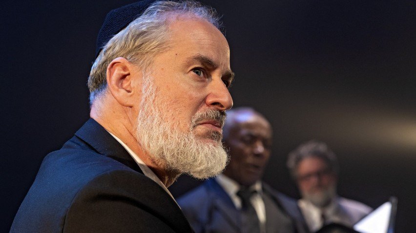 Dan Stulbach no papel do agiota judeu Shylock em 'O Mercador de Veneza'