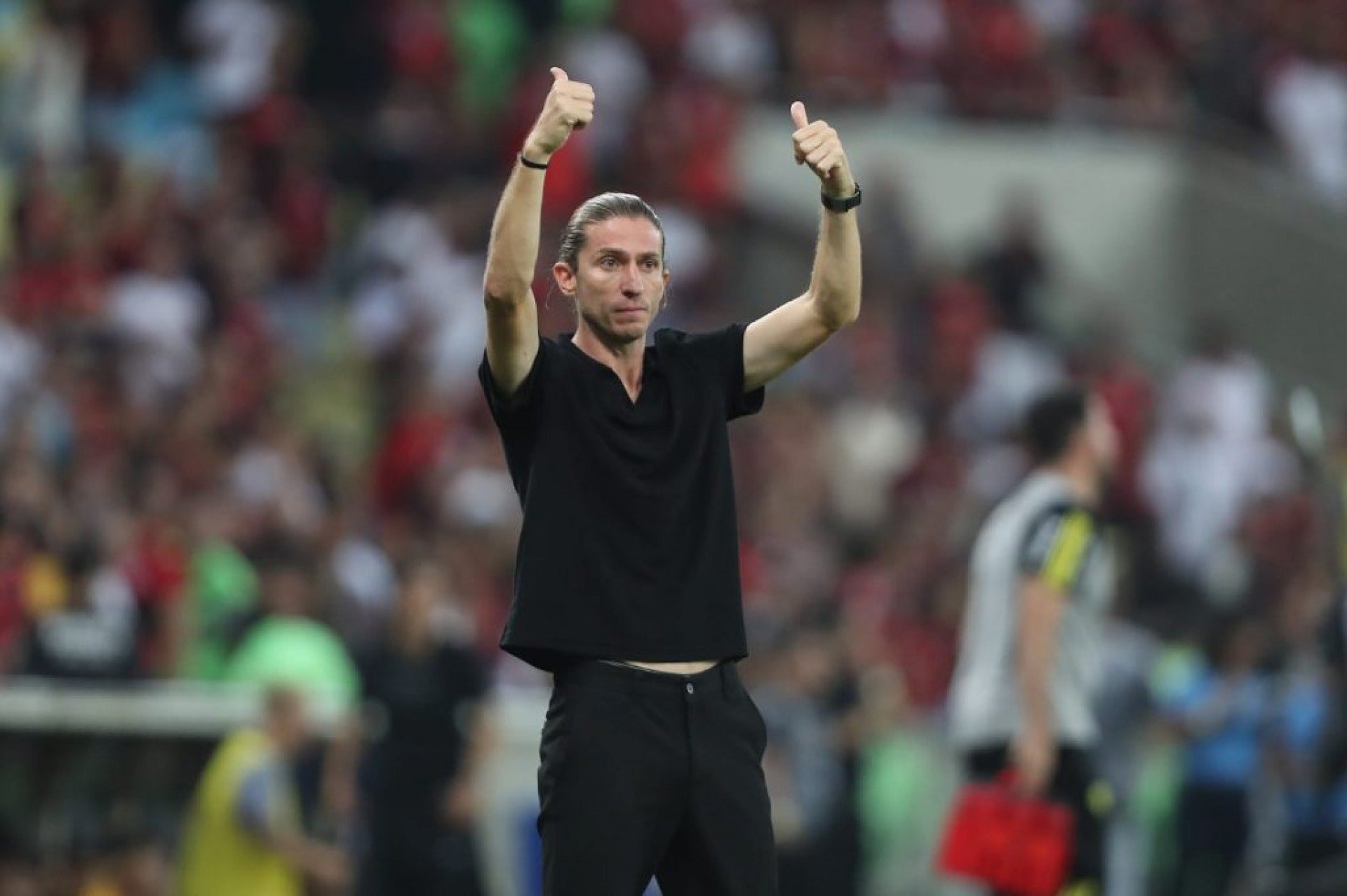 Flamengo contrata jogador do Milan; veja valores