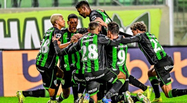 Transmissão América-MG x Athletico-PR ao vivo online: veja onde assistir e resultado em tempo real pela Série B