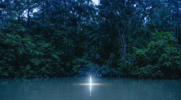 Obra da exposição "Cintilante", do fotógrafo Caio Danyalgil