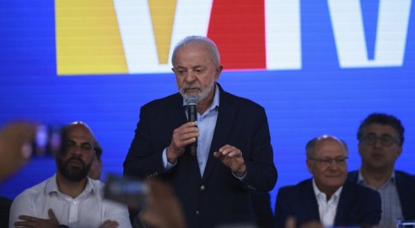 'Todo dia Alckmin liga, mas ninguém quer conversar', diz Lula sobre negociação de tarifas com EUA