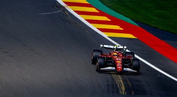 Lewis Hamilton, piloto de Fórmula 1 da Ferrari