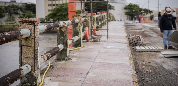 Obras na Ponte Giratória