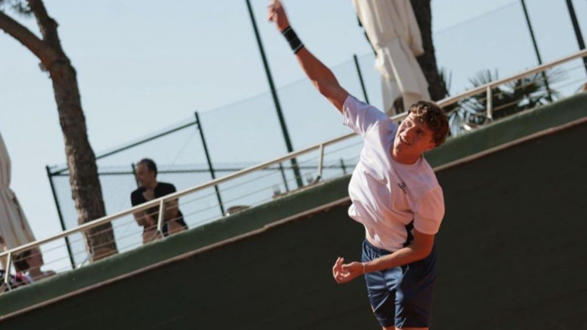 Enzo Flores e Felipe Mamede fazem final brasileira em Cali