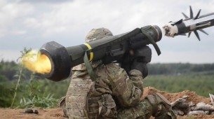 Exército celebrou a aquisição de mísseis Javelin FGM-148F e tem parceria com o Foreign Military Sales.