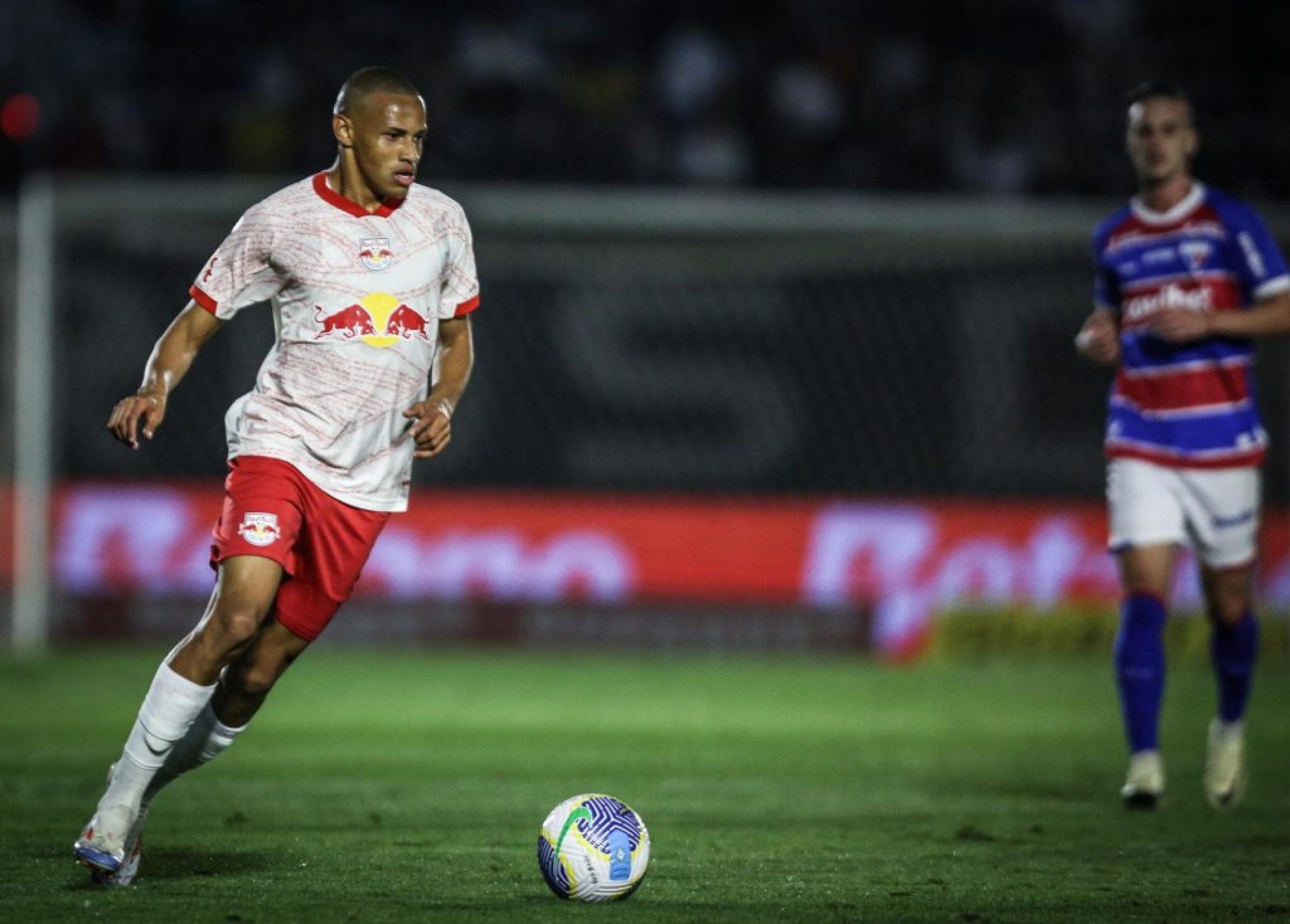 Red Bull Bragantino encara o Fortaleza buscando reação no Brasileirão