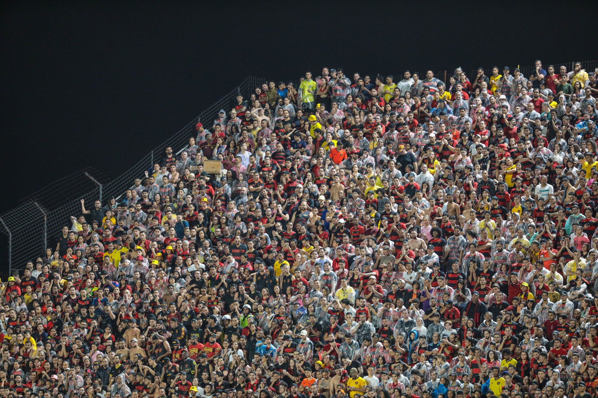 Sport divulga cronograma de ingressos para jogo contra o São Paulo; confira preços