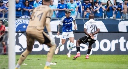 Ceará vence de virada e quebra invencibilidade do Cruzeiro em casa