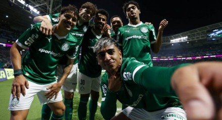Palmeiras marca aos três minutos com Facundo Torres e agora se prepara para o Clássico contra o Corinthians na Copa do Brasil.