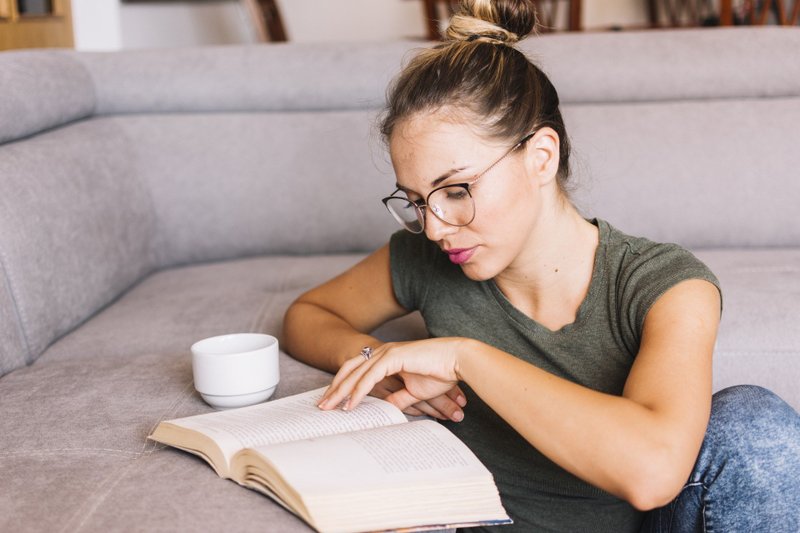 7 livros que parecem ter sido escritos só para quem tem mais de 30 anos
