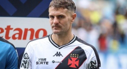 Goleiro é expulso por cera nos minutos finais, Inter empata e Vegetti dispara contra a arbitragem após o apito final.