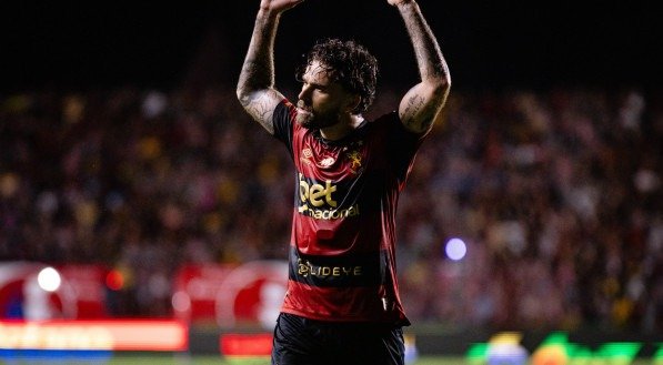Lucas Lima, meia do Sport