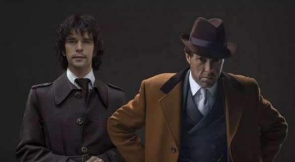 Baseada em uma história real, A Very English Scandal mostra o escândalo político que envolveu o deputado britânico Jeremy Thorpe