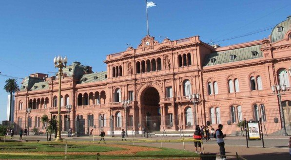 O número de brasileiros que visitaram a Argentina no início de 2025 caiu 44% em comparação com o mesmo período de 2024.