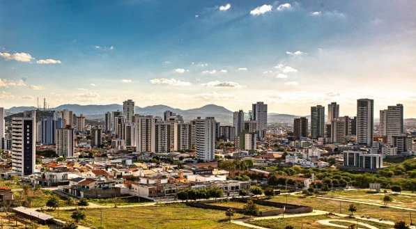 As oportunidades são voltadas para a população do município de Caruaru ou de cidades vizinhas