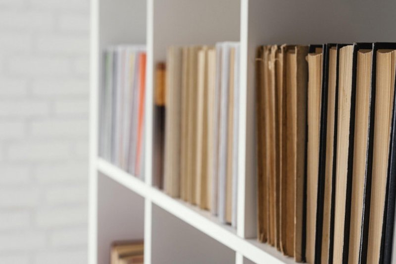 Estante de livros