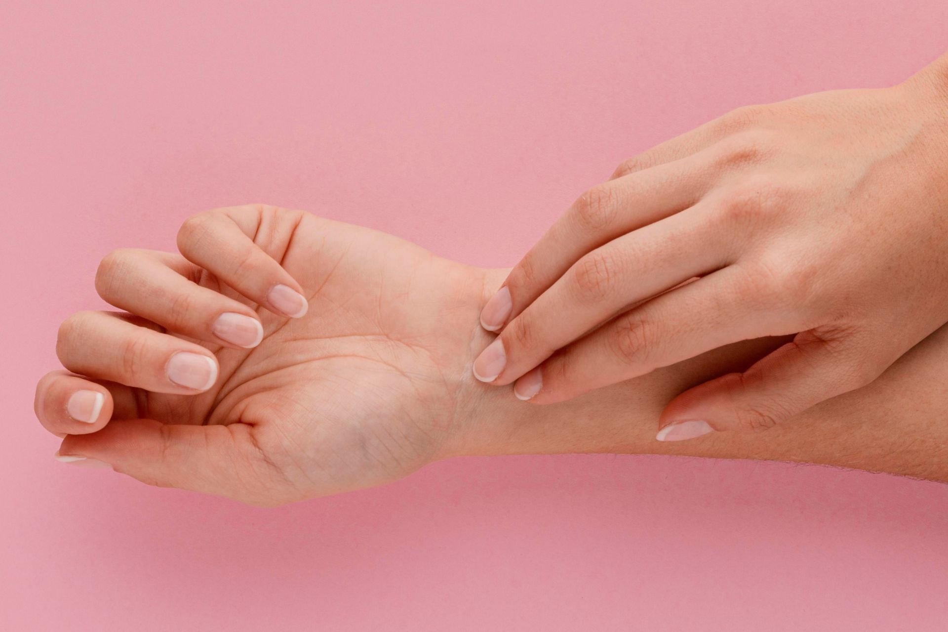 Unhas frágeis: o que pode ser, quando ir ao médico e como tratar