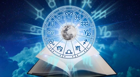 Signos do zodíaco dentro do círculo do horóscopo. Astrologia no céu com muitas estrelas e luas. Conceito de astrologia e horóscopo.