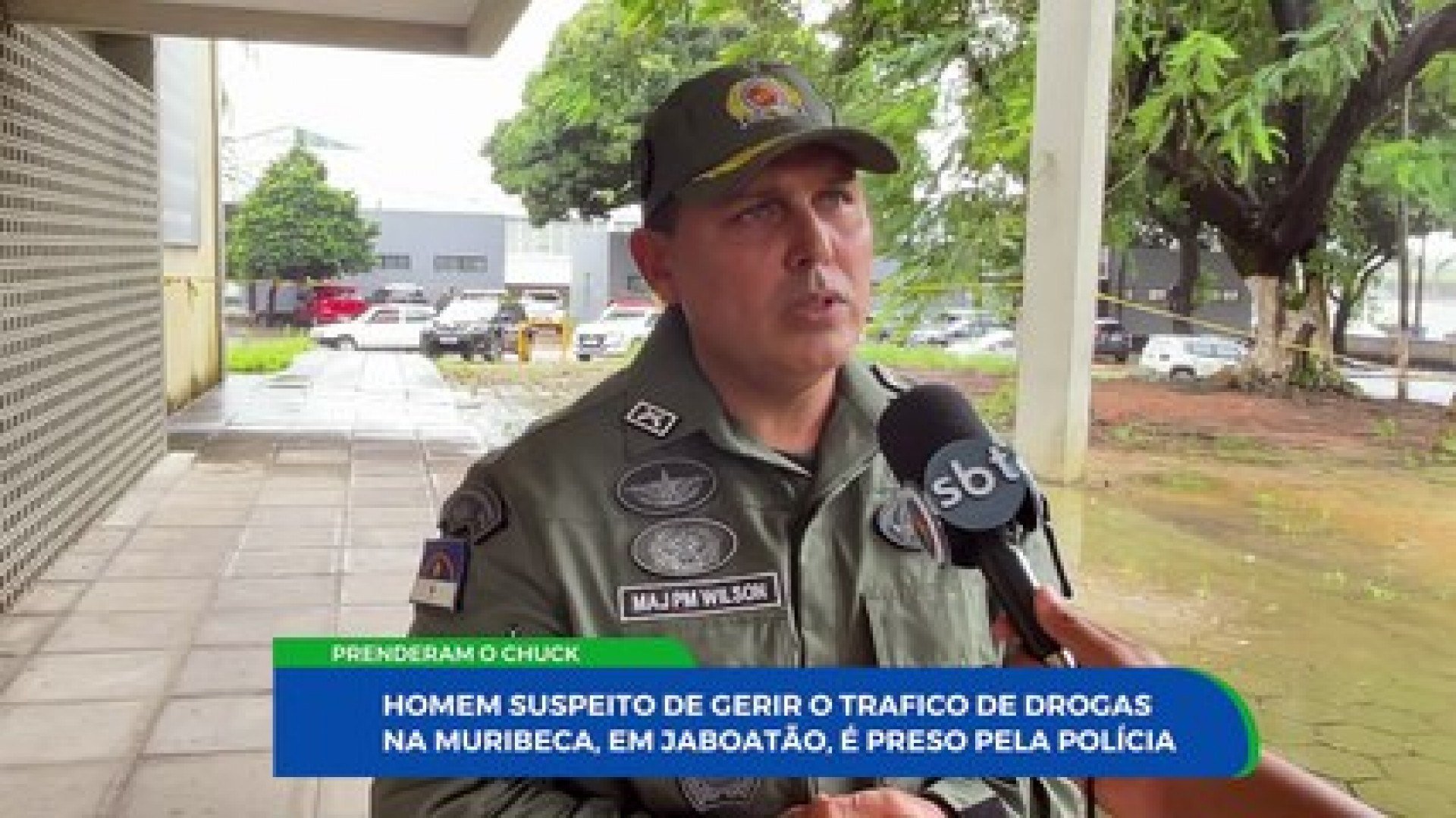 Operação policial apreende armas, drogas e prende líder do tráfico em bairro de Jaboatão dos Guararapes